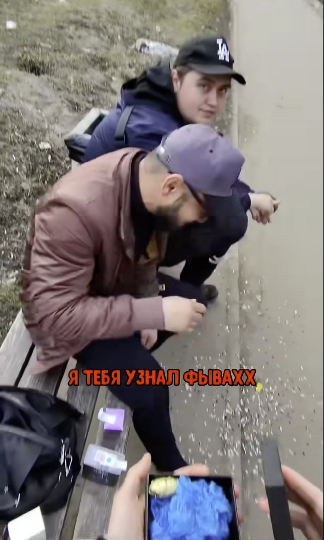 2026-05-0122.01.44